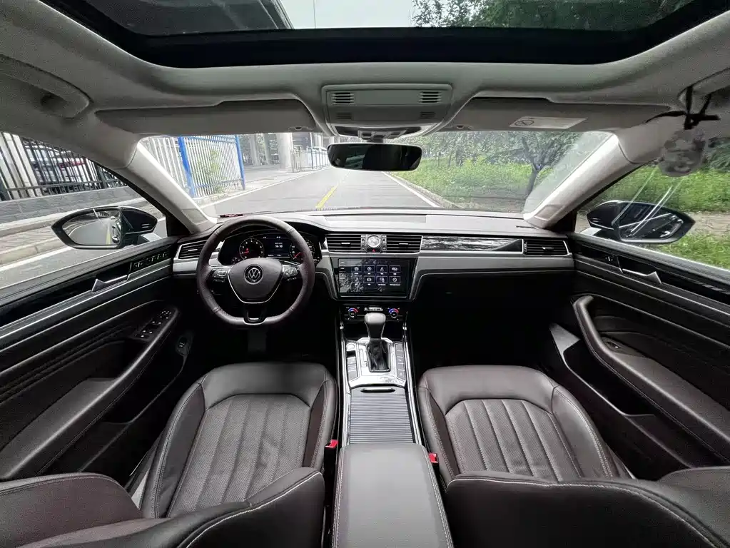 Volkswagen Phideon 2022 — фото 13