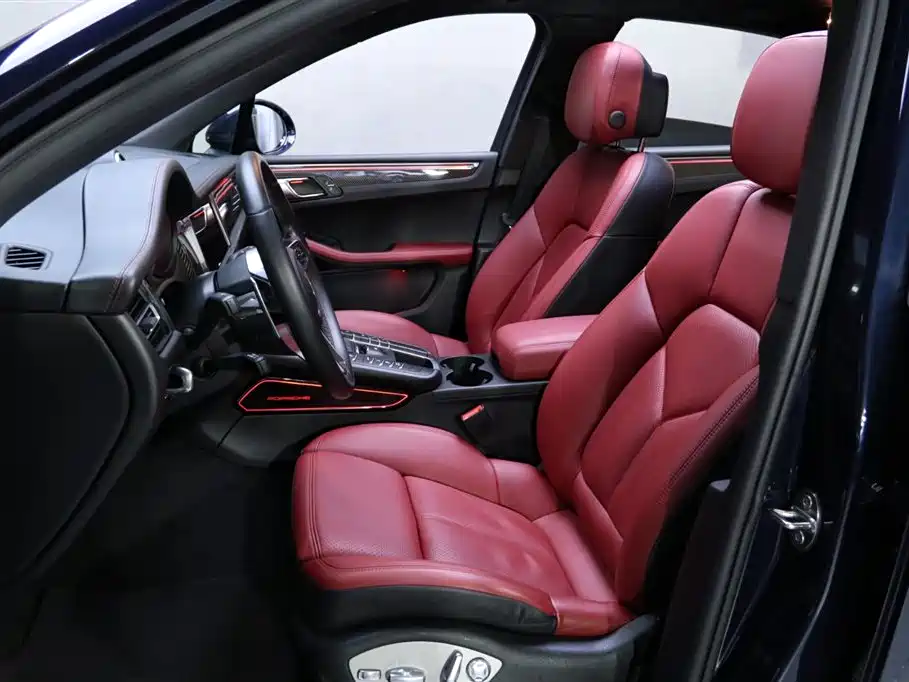 Porsche Macan 2020 — фото 15