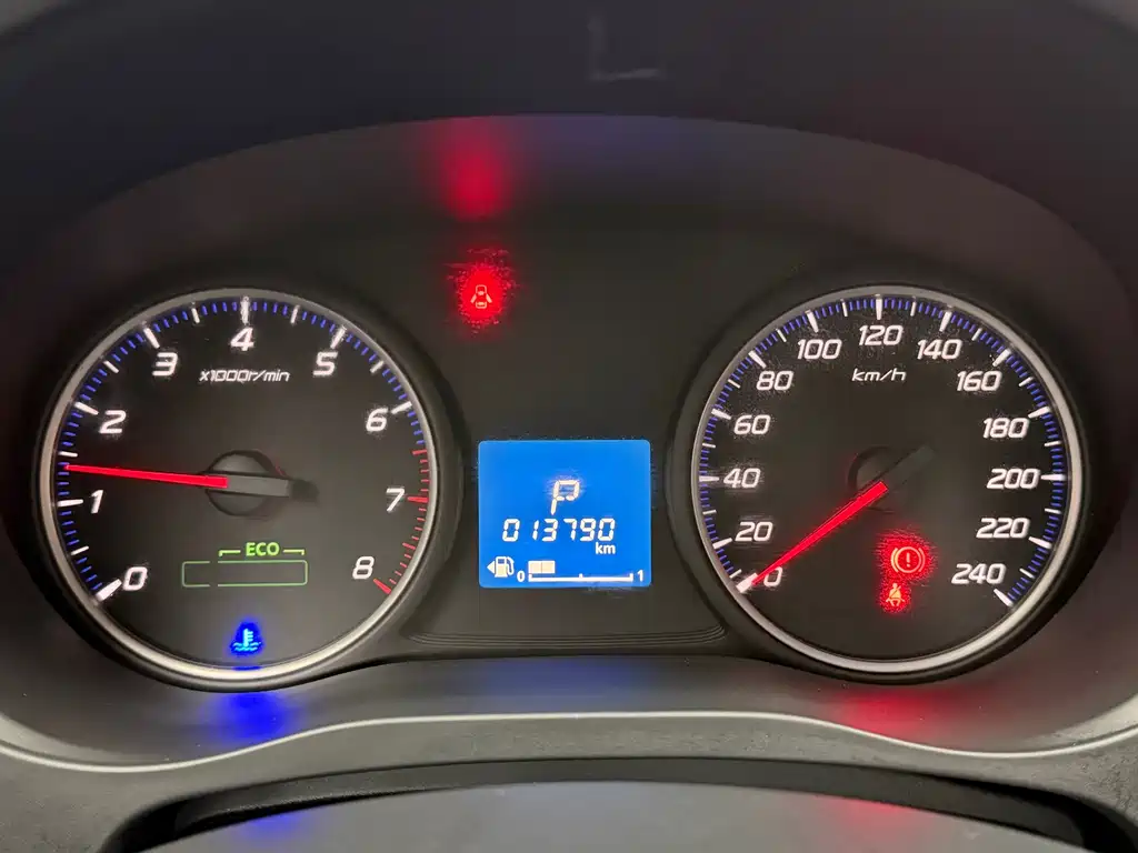 Mitsubishi Outlander 2021 — фото 17