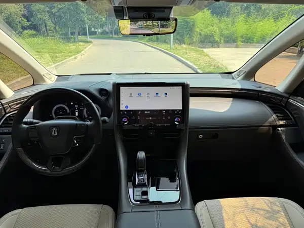 Toyota Wilfa 2024