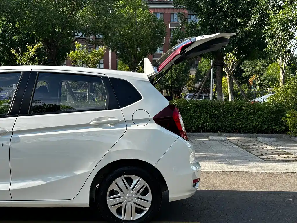 Honda Fit 2019 — фото 16