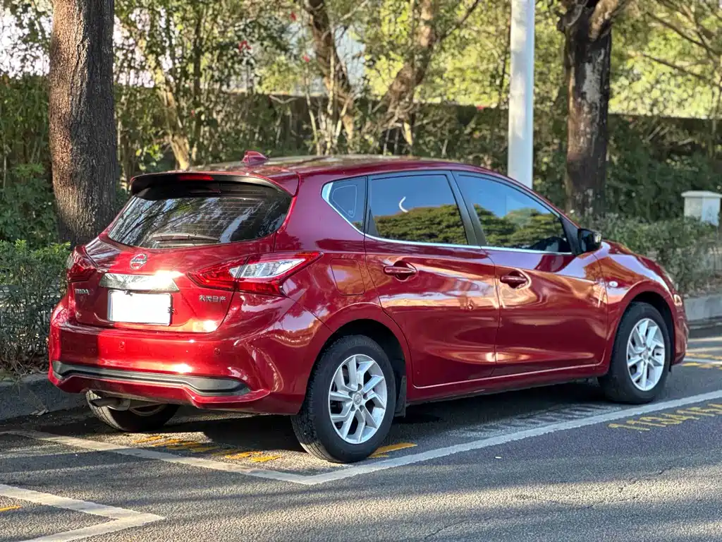 Nissan Tiida 2020 — фото 16