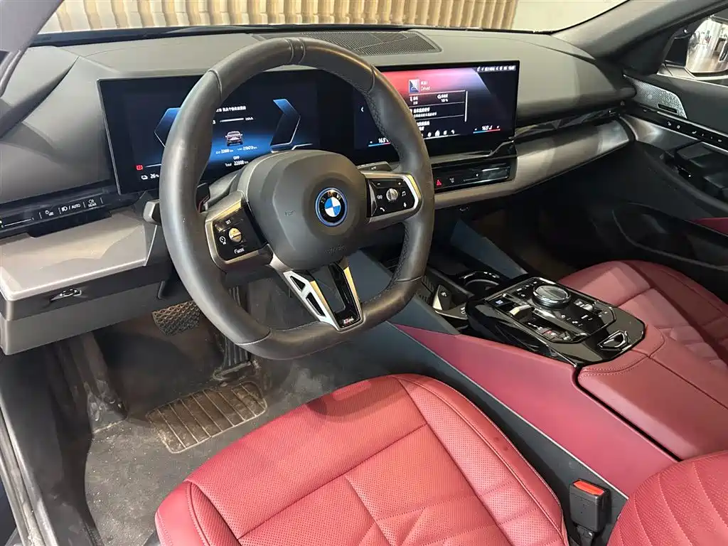 BMW i5 2025 — фото 7