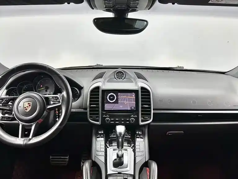 Porsche Cayenne New Energy 2018 — фото 9