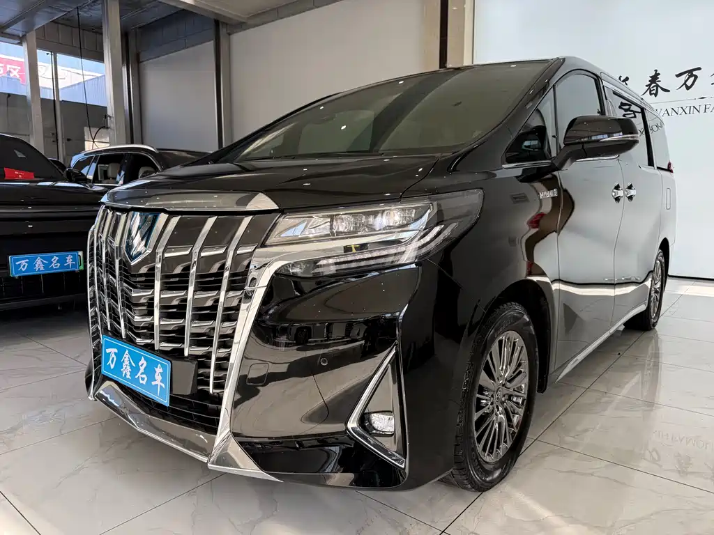 Toyota Alphard 2022 — фото 1