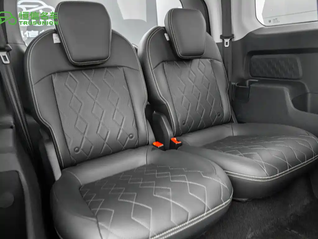 Baojun Kiwi EV 2023 — фото 16