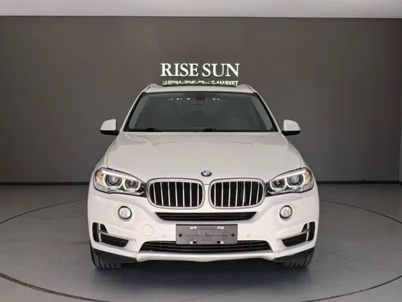 BMW X5 2018 — фото 19