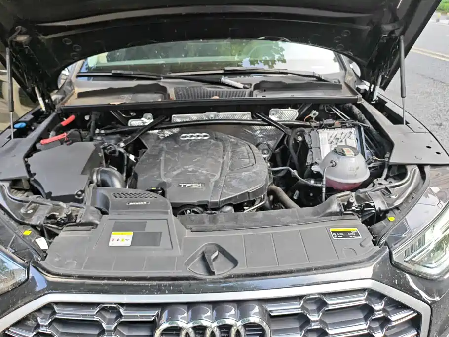 Audi Q5L 2023 — фото 10
