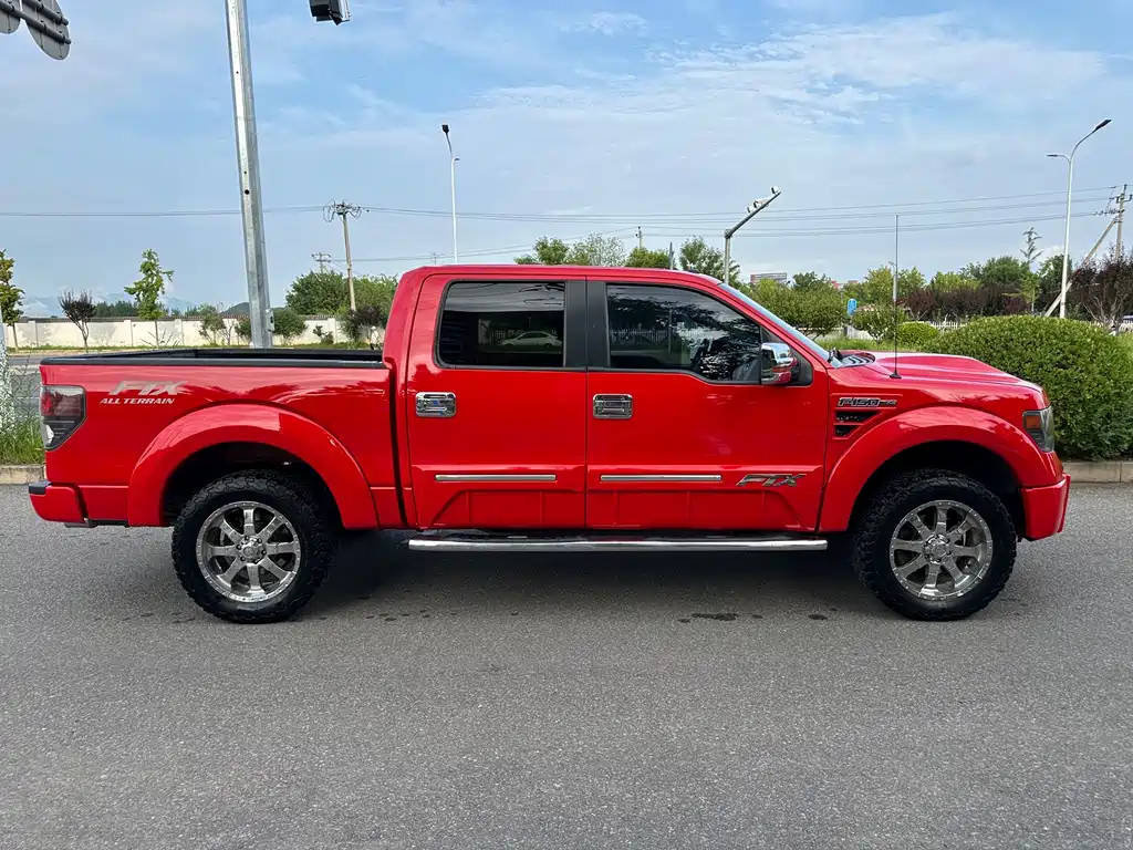 Ford F-150 Raptor 2014 — фото 8