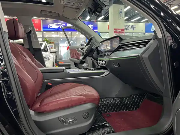 Hongqi HS5 2023