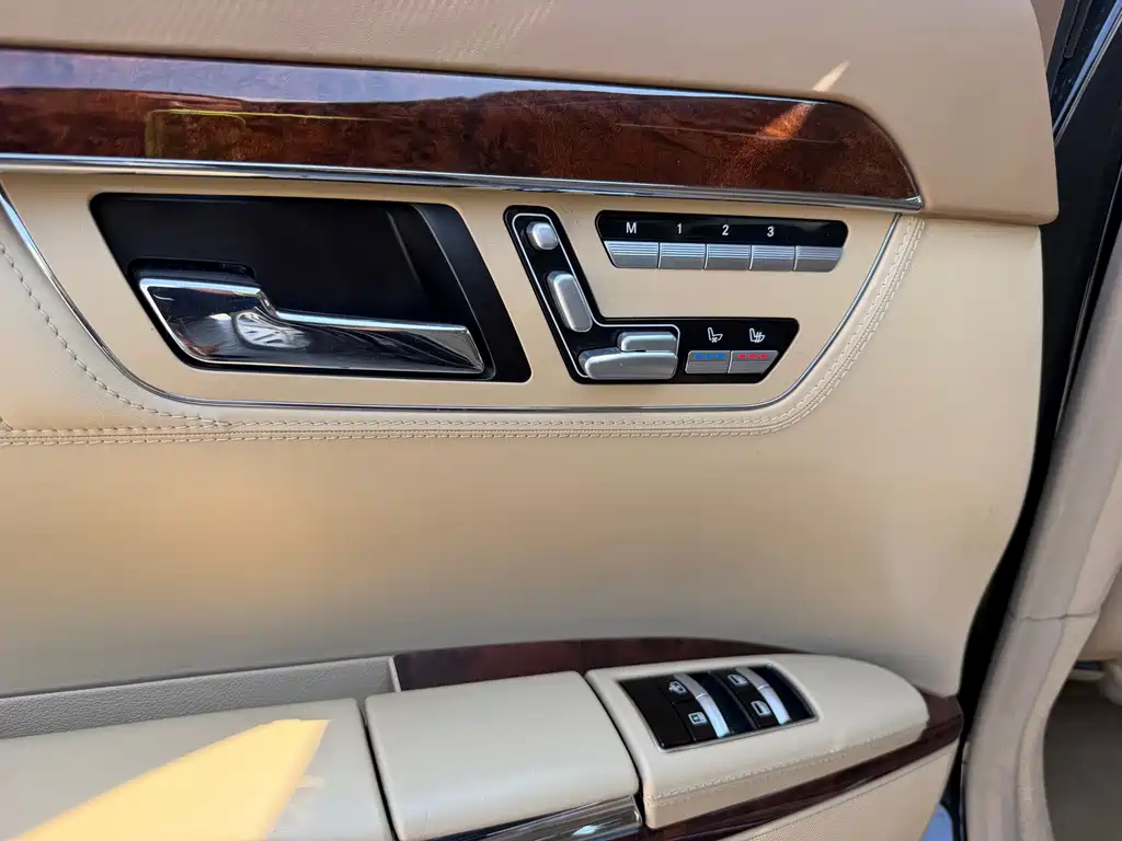 Mercedes-Benz S-Class 2010 — фото 18