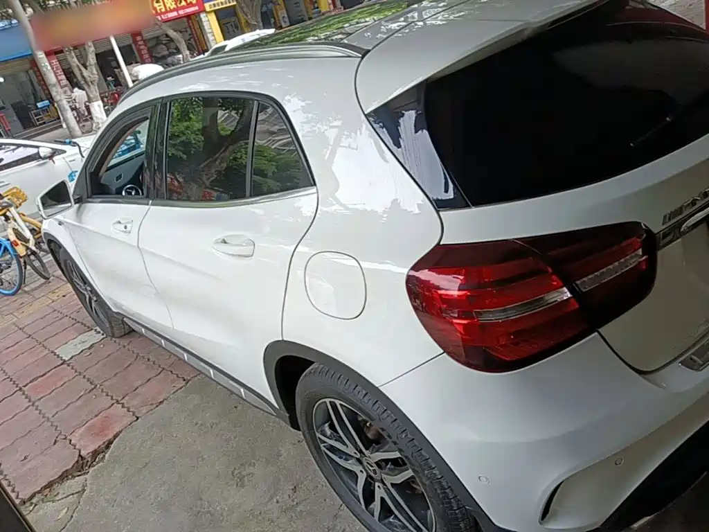 Mercedes-Benz GLA 2017