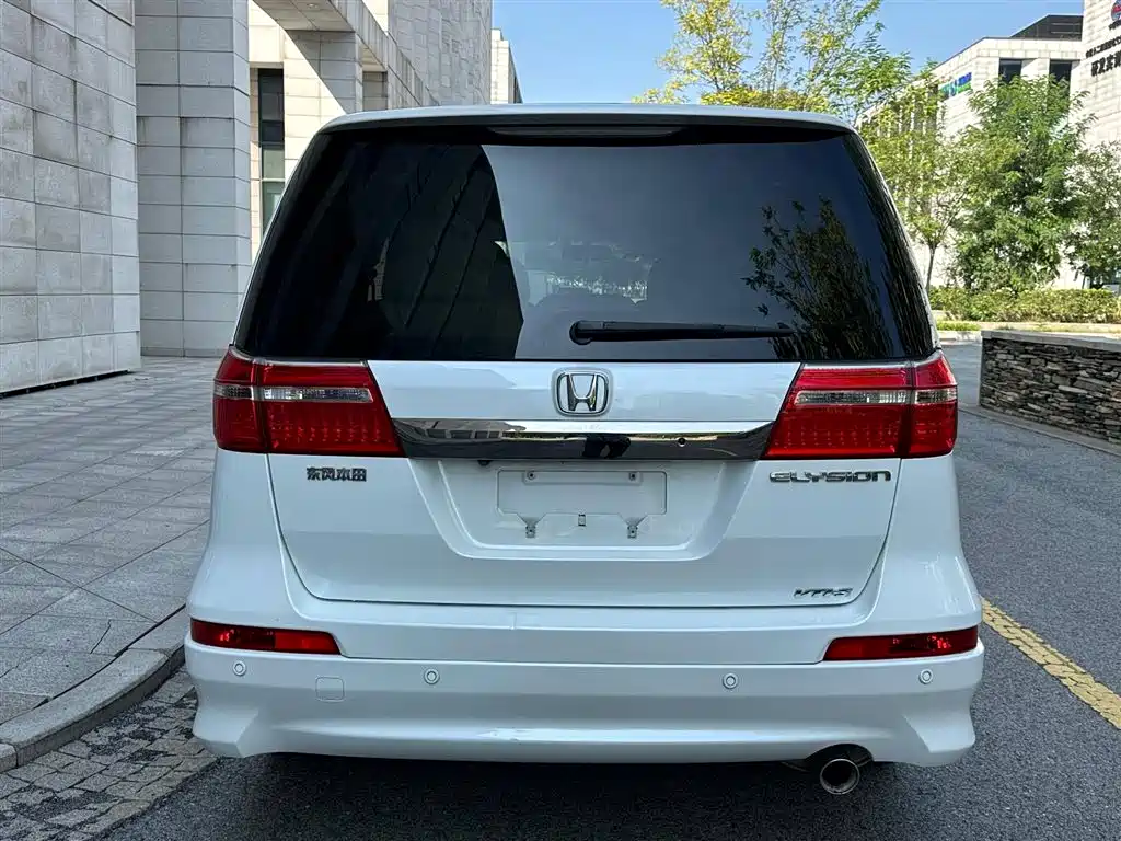Honda Elysion 2014
