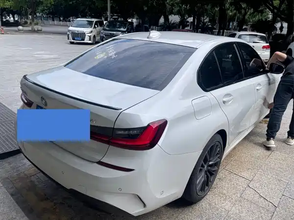 BMW 3 Series 2022
