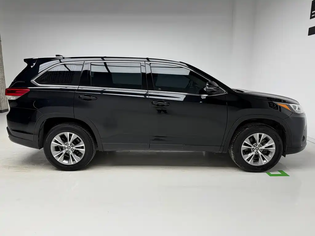 Toyota Highlander 2019 — фото 7