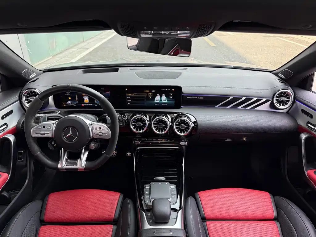 Mercedes-Benz CLA AMG 2023 — фото 10