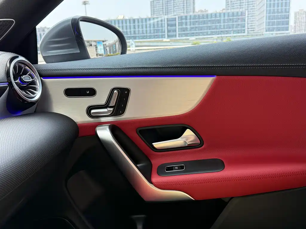 Mercedes-Benz CLA AMG 2023 — фото 11