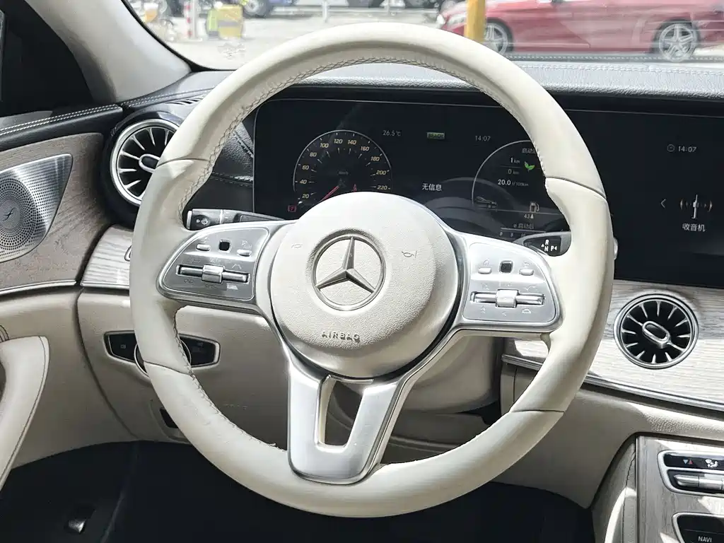Mercedes-Benz CLS 2018 — фото 12