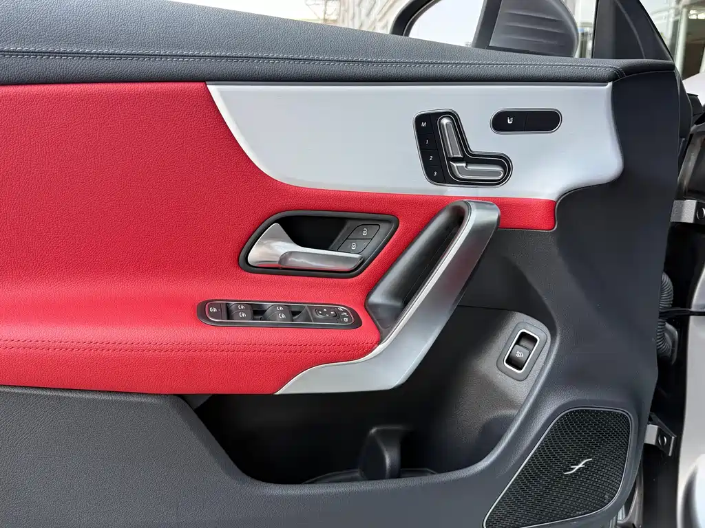 Mercedes-Benz CLA AMG 2023 — фото 24
