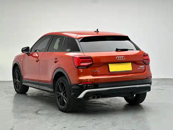 Audi Q2L 2018