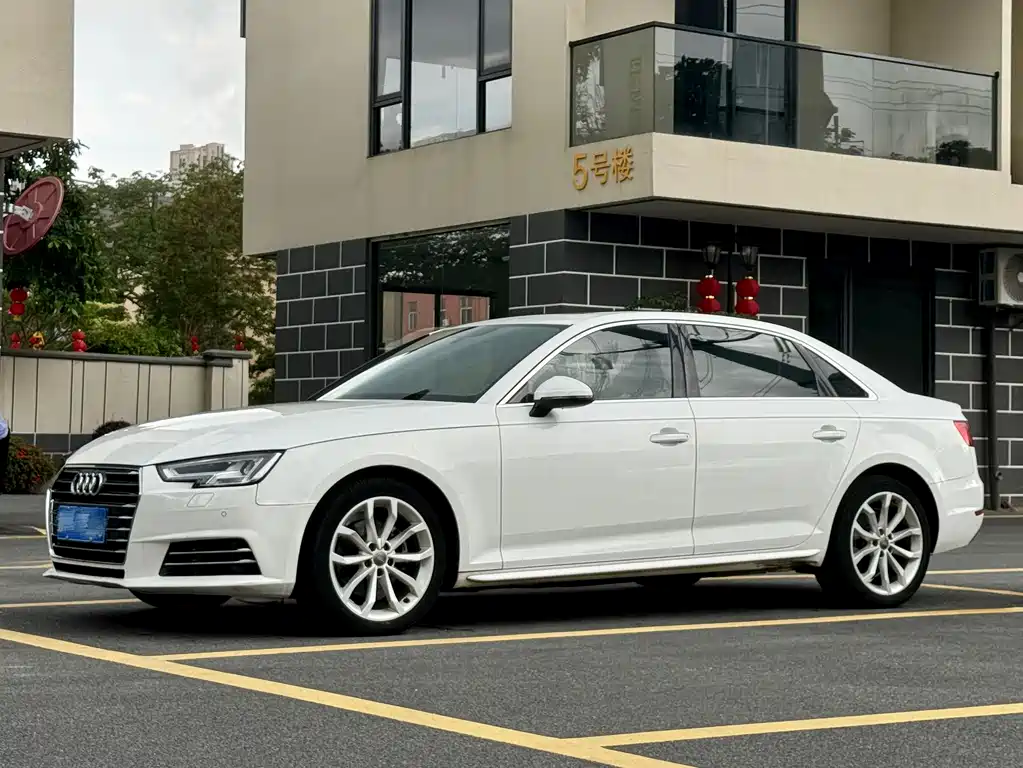 Audi A4L 2017 — фото 2