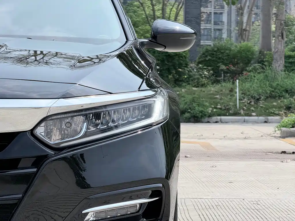 Honda Accord 2019 — фото 25