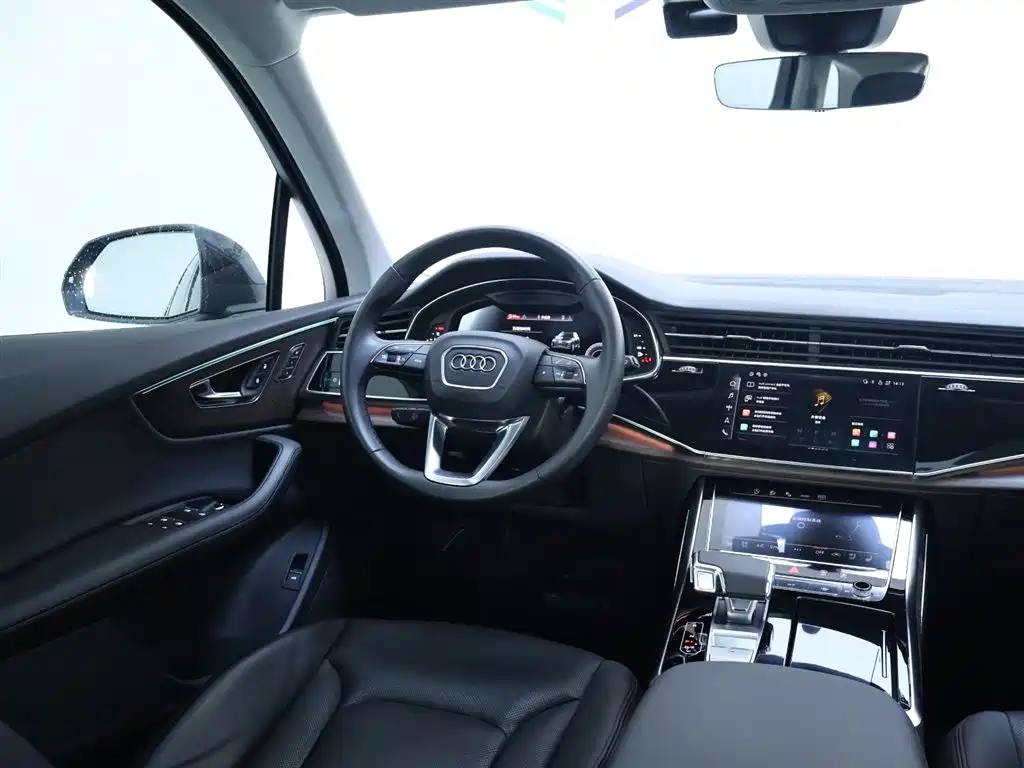 Audi Q7 2023 — фото 14
