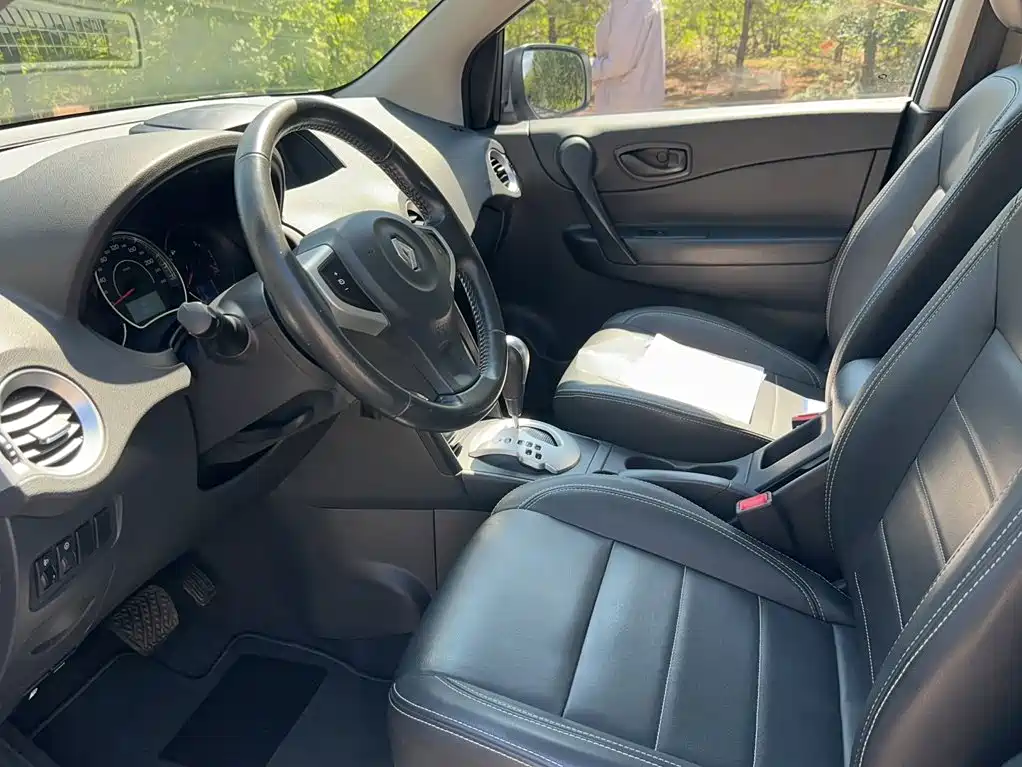 Renault Koleos 2015 — фото 17