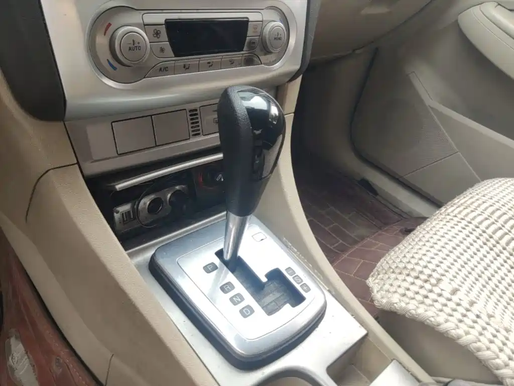 Ford Focus 2015 — фото 14