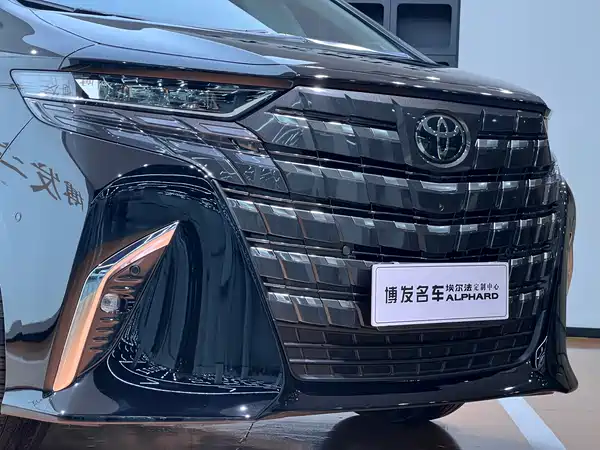 Toyota Alphard 2025
