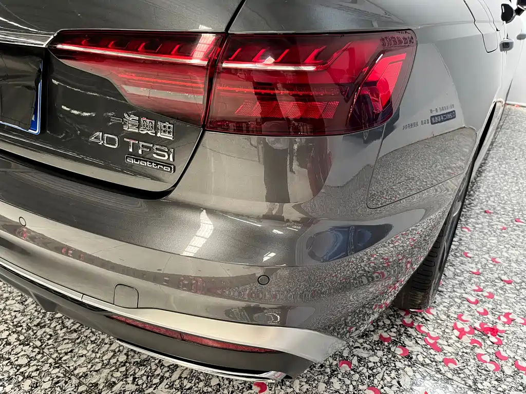 Audi A4L 2022 — фото 19