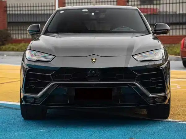 Lamborghini Urus 2021