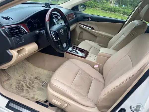 Toyota Camry 2013