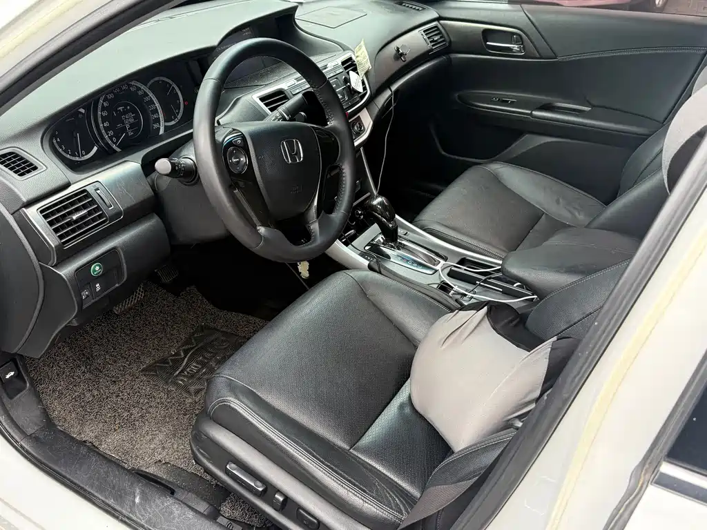 Honda Accord 2015 — фото 4