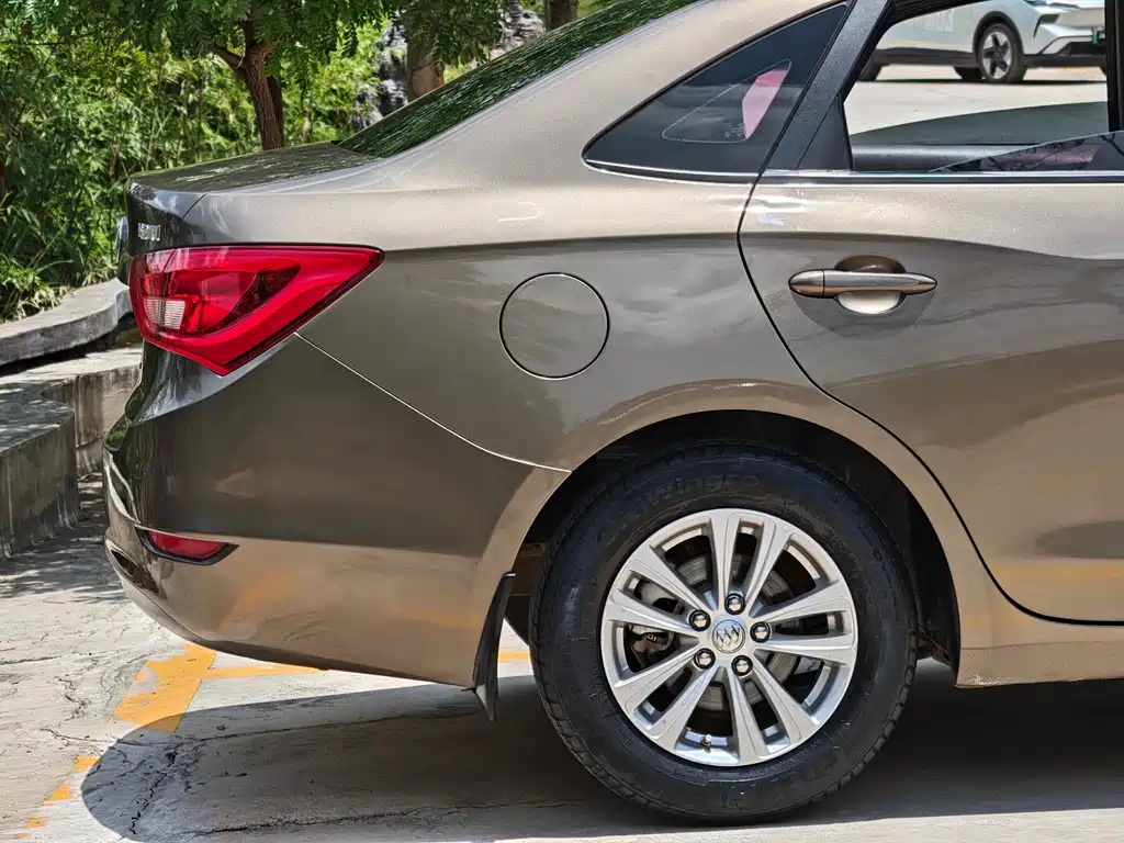 Buick Excelle 2016