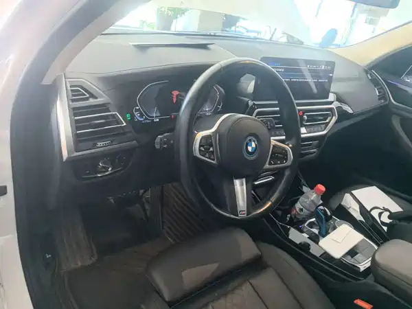 BMW iX3 2021