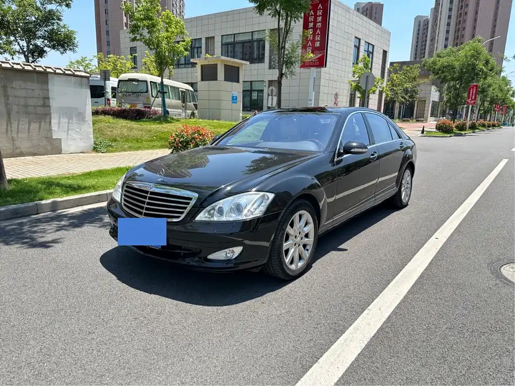 Mercedes-Benz S-Class 2007