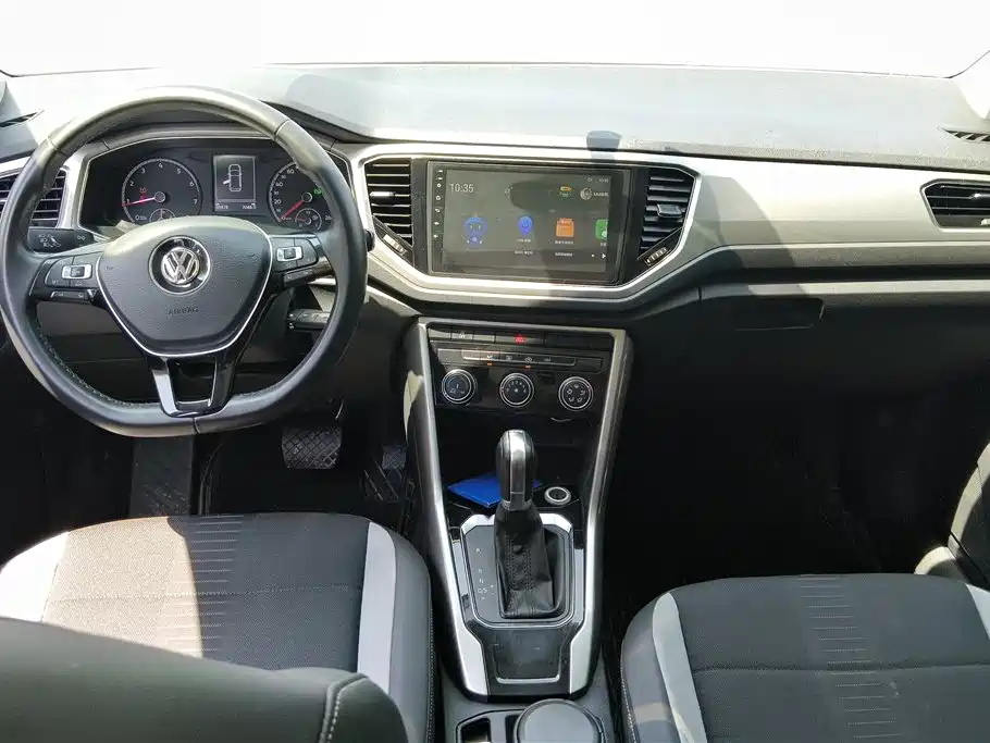 Volkswagen T-Roc 2018 — фото 12