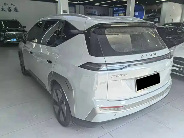 Aion Y 2024
