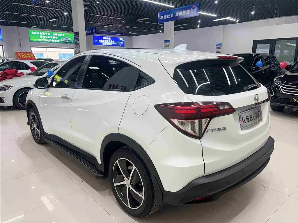 Honda Vezel 2022 — фото 4