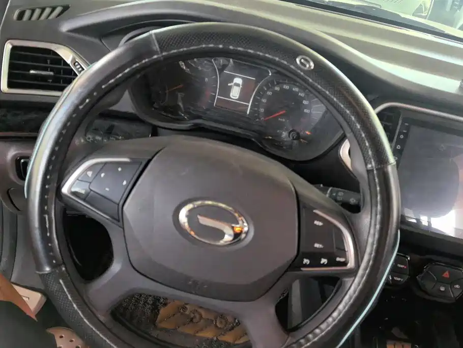 GAC Trumpchi GS4 2016 — фото 15