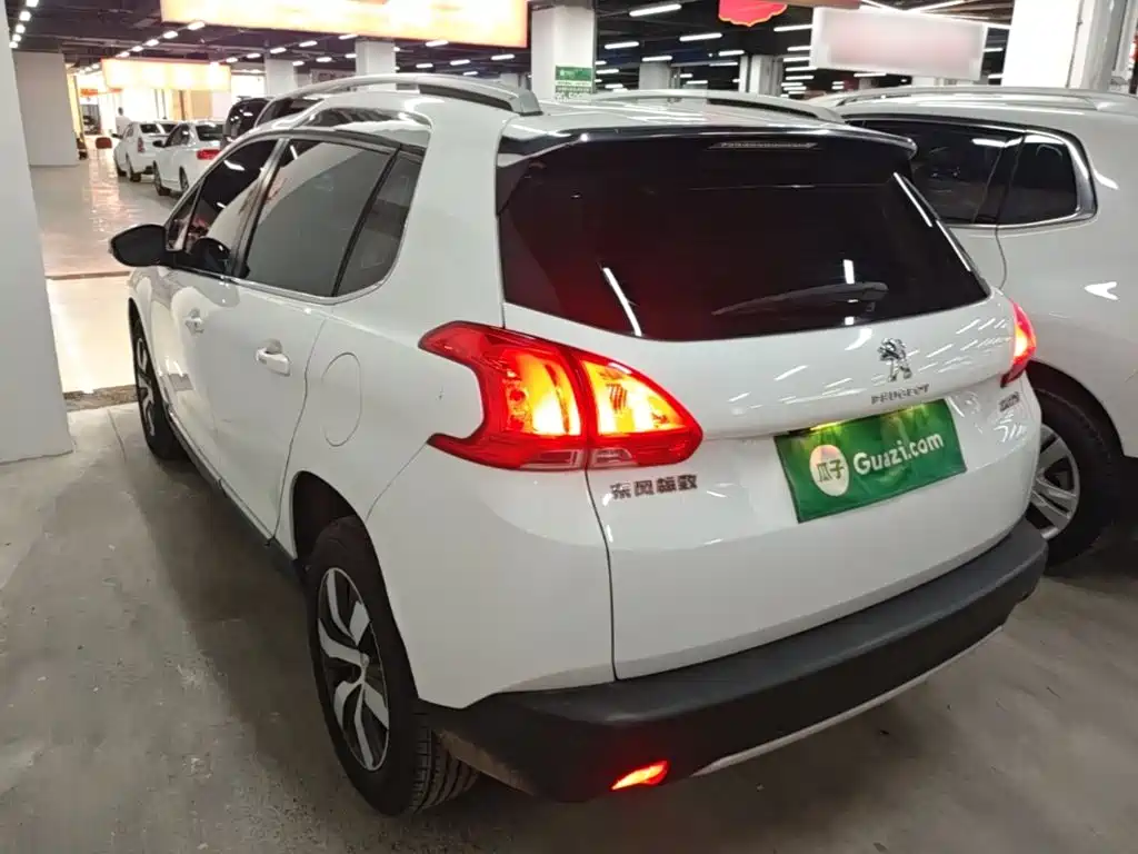 Peugeot 2008 2015