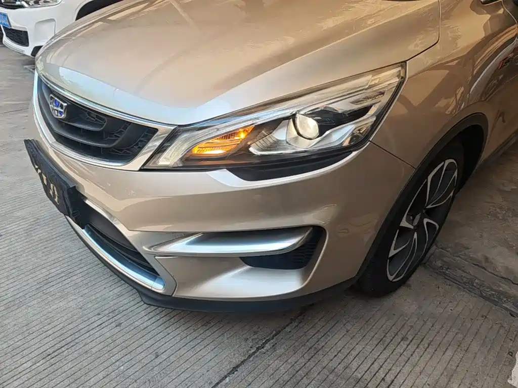 Geely Emgrand GS 2017 — фото 24