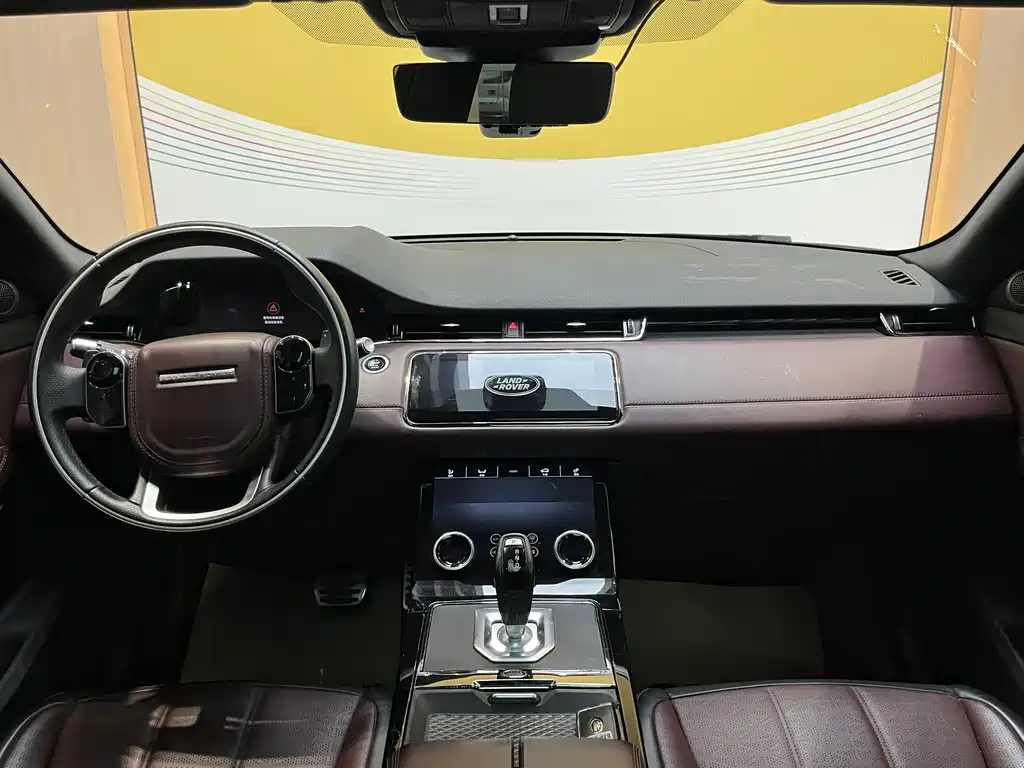 Land Rover Evoque 2021 — фото 11