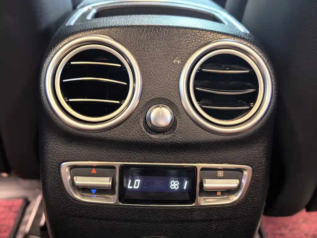 Mercedes-Benz GLC 2020 — фото 14