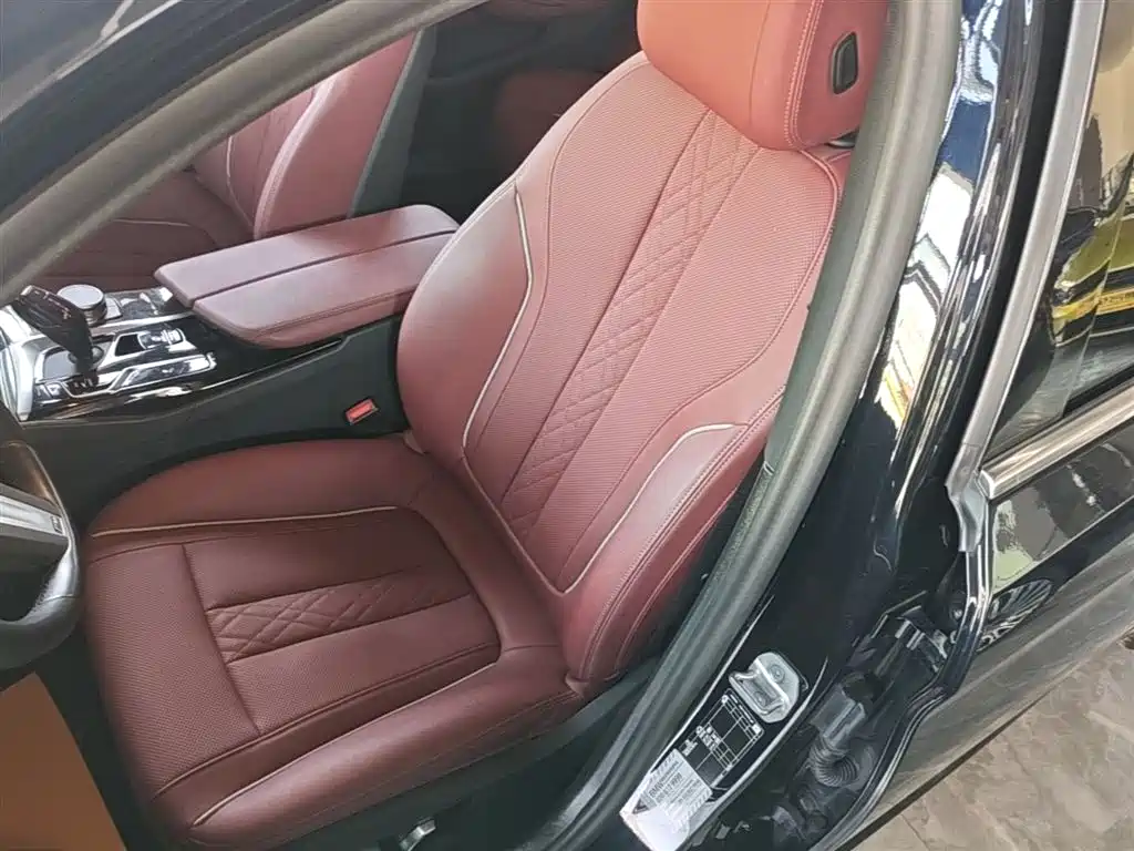 BMW 5 Series 2023 — фото 15