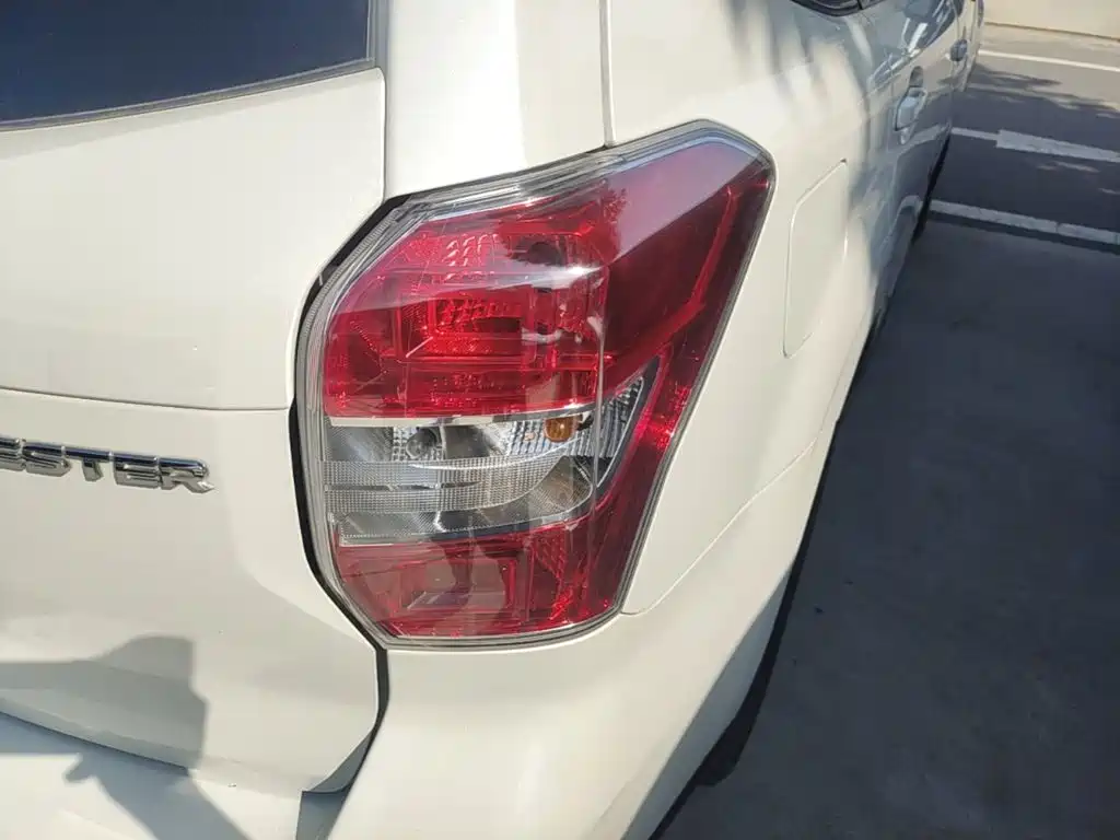Subaru Forester 2015 — фото 8