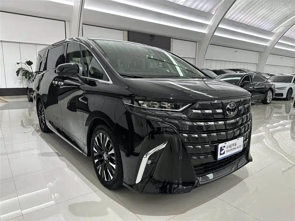 Toyota Alphard 2024 — фото 3