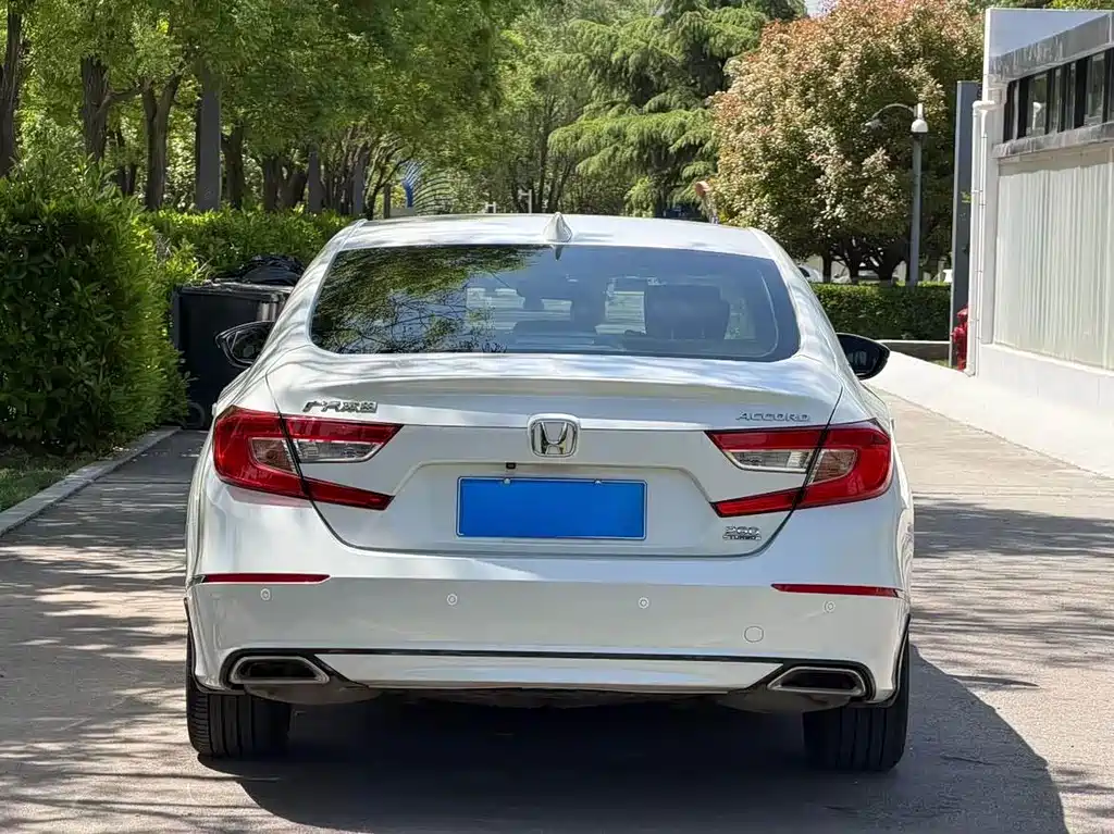 Honda Accord 2019 — фото 8