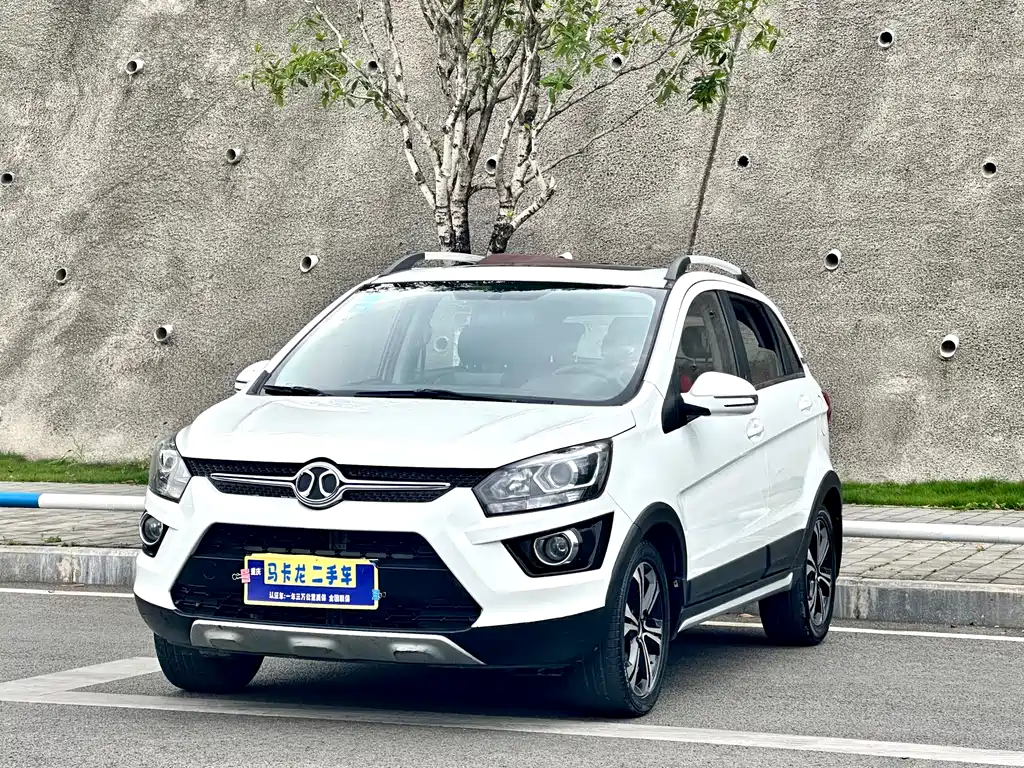 BAIC Senova X25 2016 — фото 1